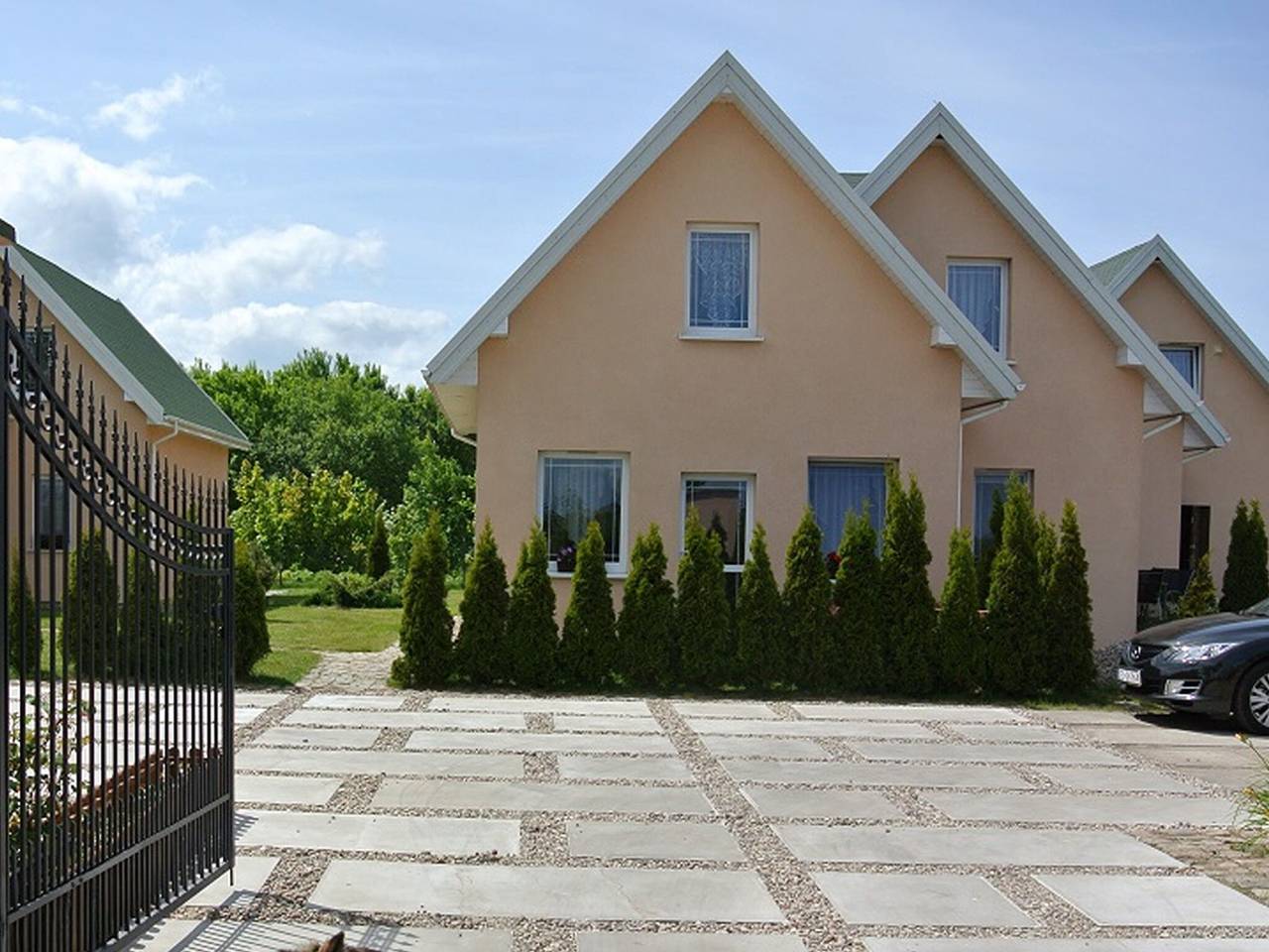 Dom szeregowy nad jeziorem na terenie basen, sauna, in Powiat koszaliński