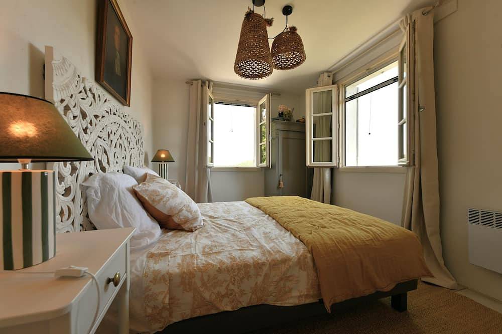 3-bedroom southern-style house with pool and breathtaking views-6 km from Uzès in Serviers-et-Labaume, Nimes und Umgebung