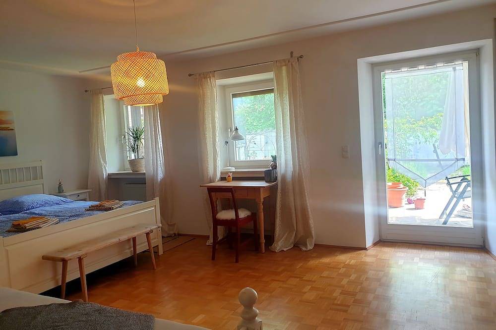 Ganze Wohnung, Ferienwohnung \"Villa Kunterbunt\" am Chiemsee in Pittenhart, Chiemsee