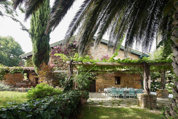 Gîte pour 8 personnes, avec Balcon et Jardin à Getaria