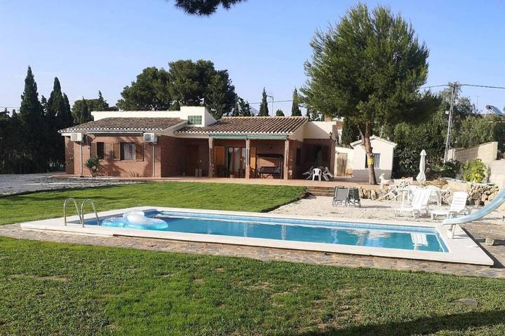 Casa rural para 7 personas, con jardín además de balcón y piscina en Busot - 4