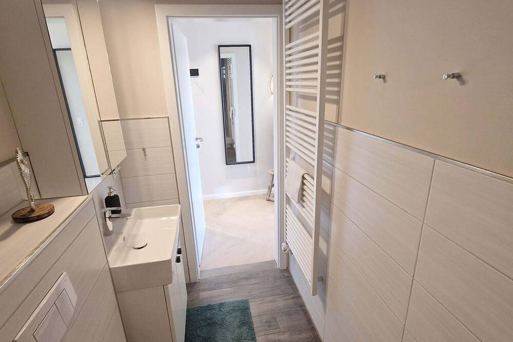 Ganze Wohnung, Haus Atlantis Ferienwohnung Nr. 06 - Haus Atlantis in St. Peter-Bad, St. Peter-Ording