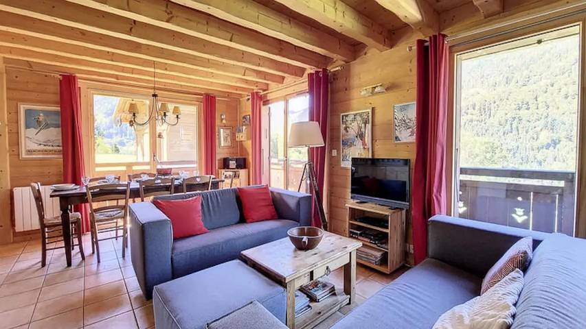 Gîte pour 11 personnes, avec jardin dans Les Rasses