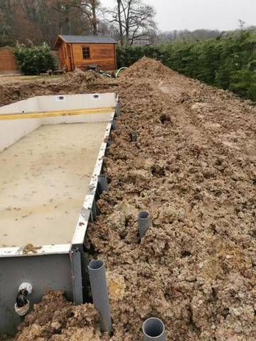 Cottage pour 10 personnes, avec piscine et vue à Manou