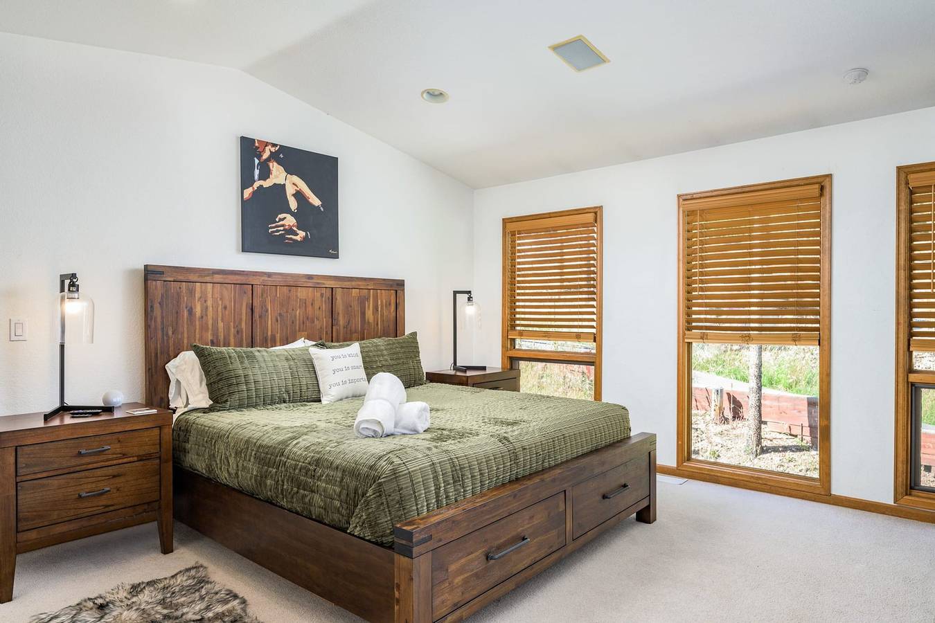 Entire studio, 5 Bedroom Whole Home with Mountain Views in Clear Creek County