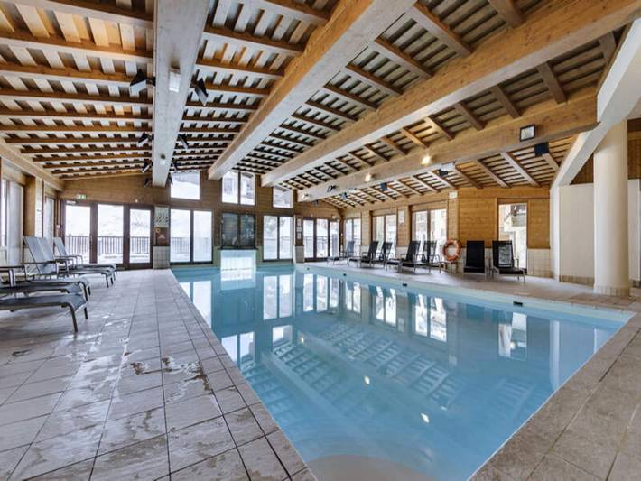 Gîte pour 10 personnes, avec piscine, adapté aux familles dans Arc 1950 - 2