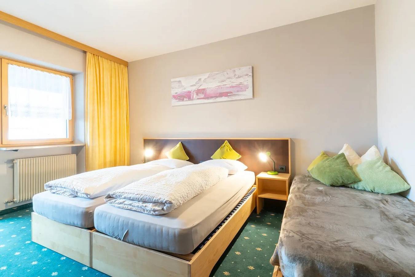 Entire apartment, Apartment 'Martellerhof - Opis Pennhaus Small' with Sea View, Shared Terrace and Wi-Fi in Ganda di Martello, Martell