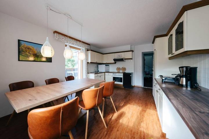 Ferienwohnung für 10 Personen, mit Terrasse in Raggal - 2