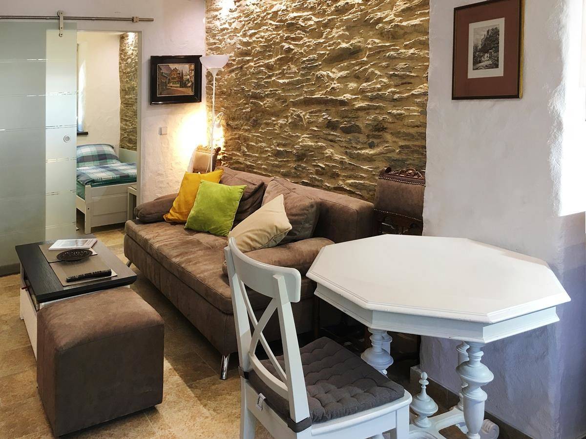 Ganze Ferienwohnung, 2-Bett-Ferienwohnung Eltztal in Monreal, Osteifel
