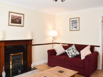 Log Cabin for 4 People in Alnwick, Northumberland, Photo 2