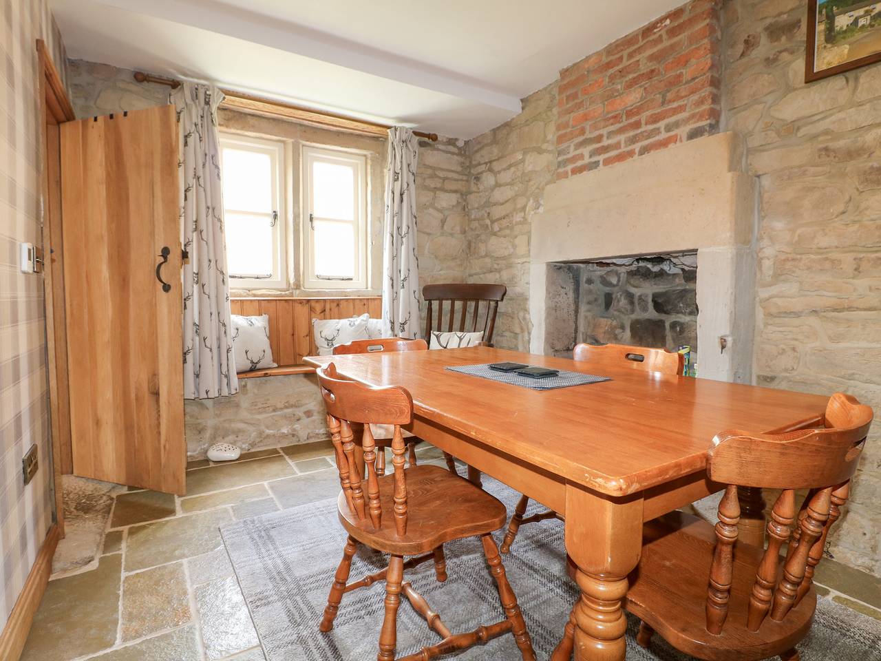 33 Main Road in Derbyshire