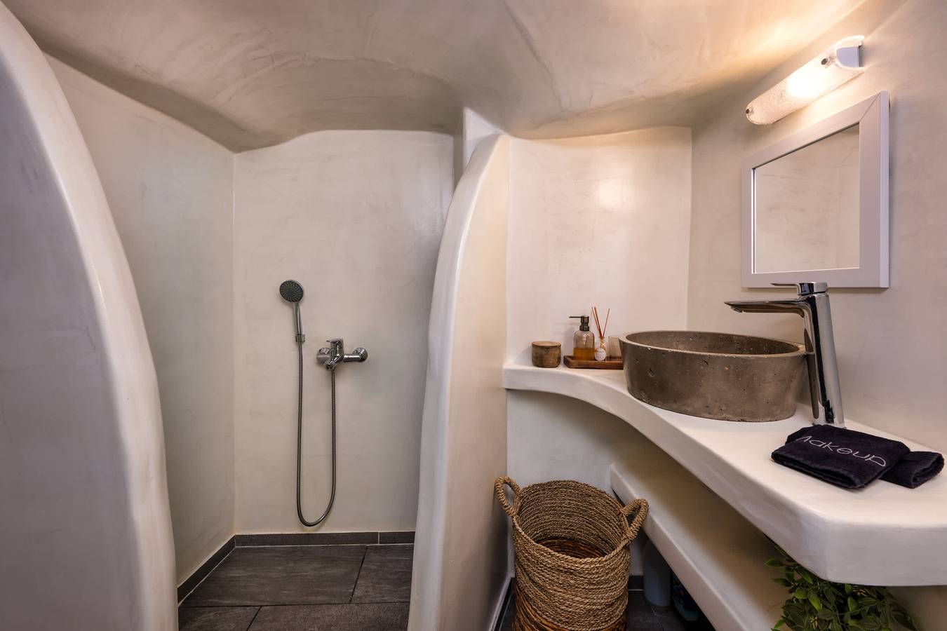 Amphora Helios Gem - Private Jacuzzi and Views, foto 6