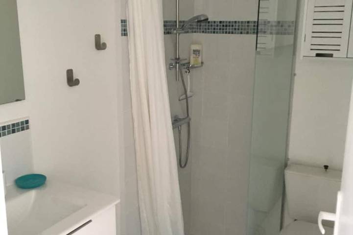 Appartement entier, Maisonnette au coeur des pins in Lacanau, Parc naturel régional du Médoc