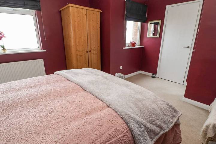 Sea View Cottage, pet friendly, with a garden in South Shields in South Shields, South Tyneside