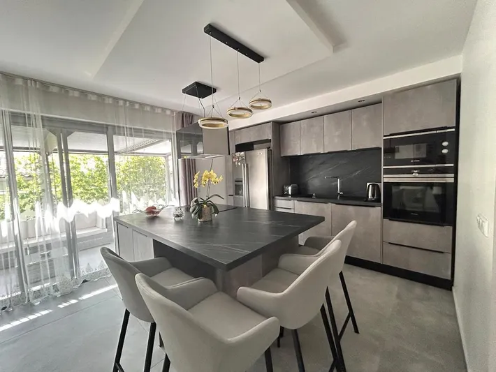 Villa für 6 Personen, mit Ausblick und Garten - 1