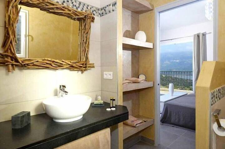 Villa pour 8 personnes, avec jardin et jacuzzi, animaux acceptés à L'Île-Rousse - 4