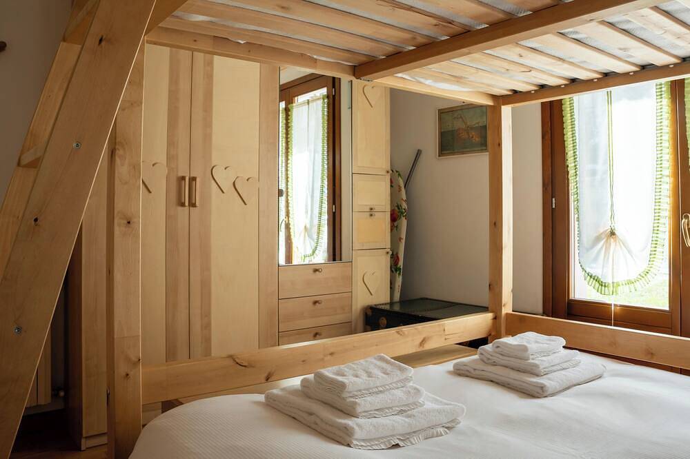 Ganze Wohnung, Meralda 4B Camoscio - Ein Schlafzimmer Wohnung, Schläft 4 in Santa Caterina Valfurva, Valfurva