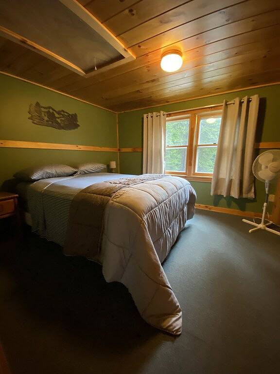 Grouse Landing on Back Lake in Pittsburg (NH), Coös County