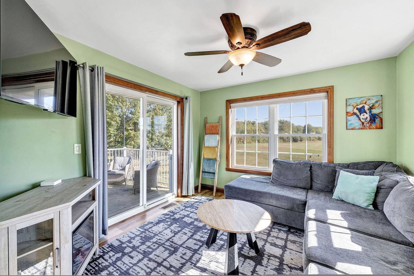 The Goat House | Waterfront | Hottub | 3 Acres in Condado de Oconto
