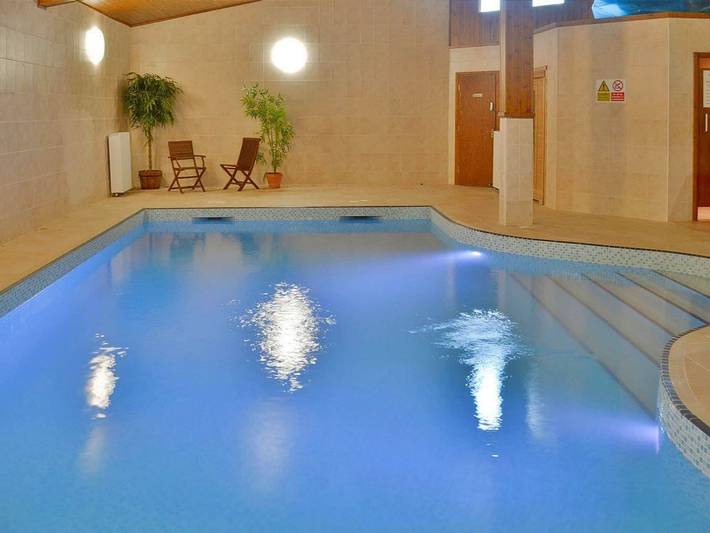 Cottage for 6 people, with Hot tub and Garden as well as Pool and Sauna in Devon