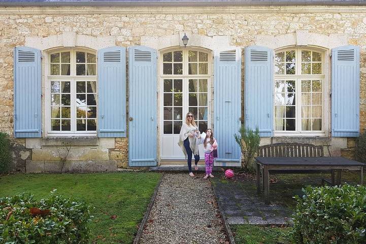 Gîte pour 4 personnes, avec piscine à Charras (homonymie)