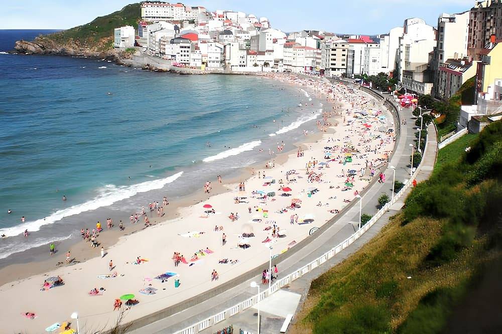 Entire apartment, Homerez - Apt. in Malpica, sea and mountain views in Malpica de Bergantiños, Costa da Morte