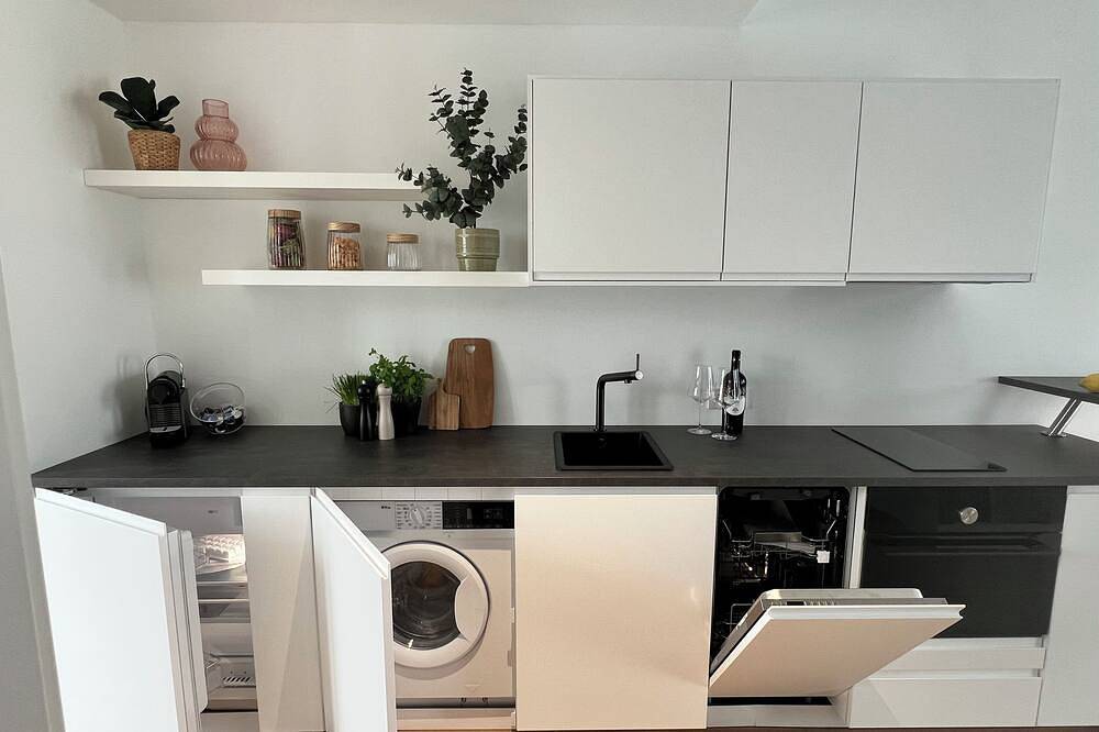 Ganze Wohnung, Moderne Studio Apartments direkt am Bahnhof Bietigheim-Bissingen in Bietigheim-Bissingen, Kraichgau