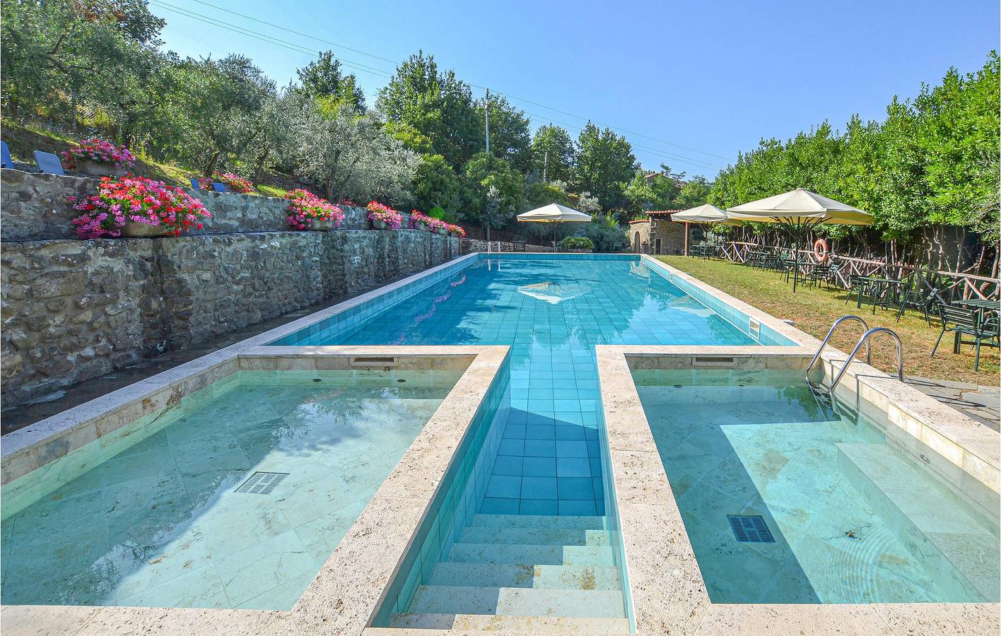 La Lama Gemütliche 2BR Wohnung mit Pool & Parkplatz in Castelfranco di sopra, Castelfranco Piandiscò (gemeinde)