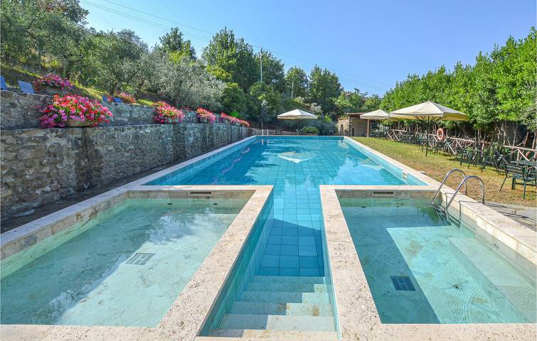 Bauernhof für 8 Personen, mit Pool und Ausblick sowie Terrasse in der Toskana - 2
