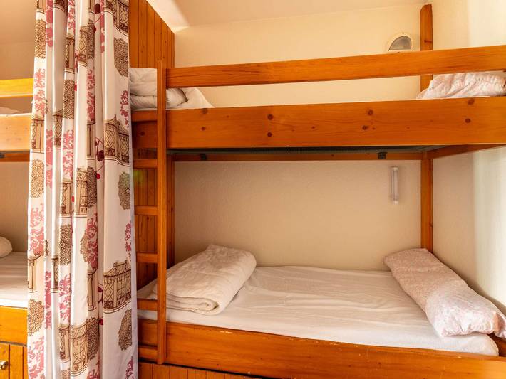 Gîte pour 4 personnes, avec balcon dans Office De Tourisme Gourette - 3