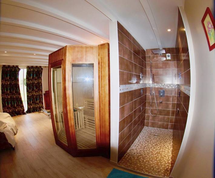 Gîte pour 6 personnes, avec terrasse et sauna ainsi que jardin et piscine à Sauternes (Gironde) - 4