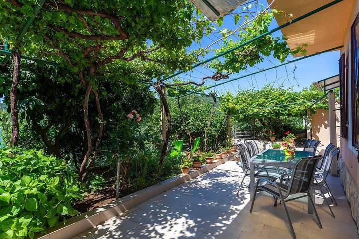 Holiday home for 6 people, with terrace - 1