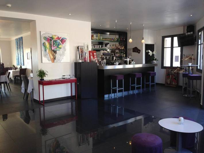 Hôtel pour 4 personnes, avec vue et jardin dans Office De Tourisme De La Croix Valmer