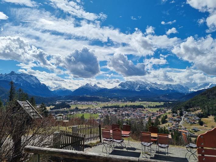 Ferienwohnung für 4 Personen, mit Balkon und Ausblick in Wallgau - 2