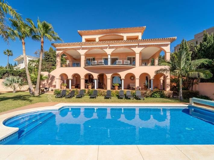 Holiday home for 10 people, with garden and balcony in Benalmádena