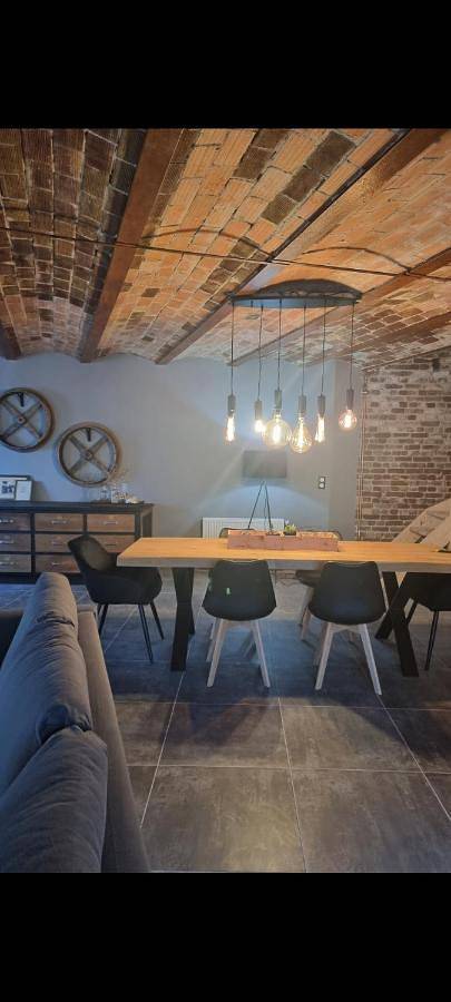 Location de vacances pour 9 personnes, avec jardin et vue à Saint-Quentin-la-Motte-Croix-au-Bailly