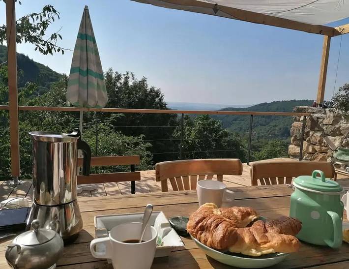 Gîte pour 7 personnes, avec jardin et vue à Prunet
