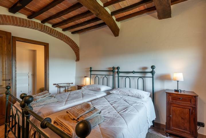 Tana Nerli – Historic Country Retreat Blending Comfort and Design in Trequanda, Siena Province