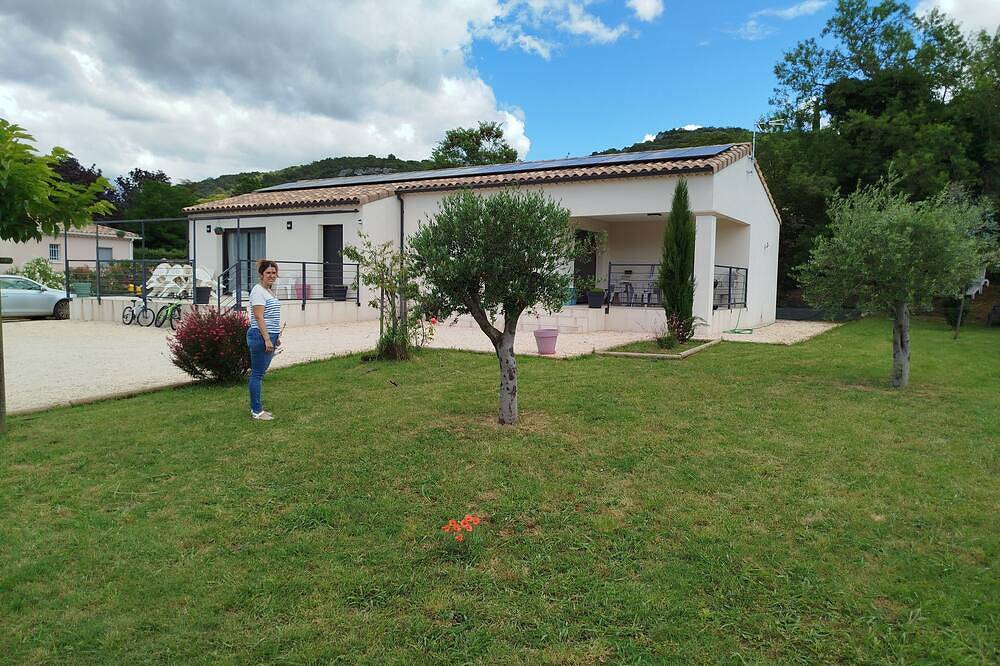 Gîte au couchant 60m2 2 chambres 5 pers 300m de la plage tout confort air-conditioned in Saint-Martin-d'Ardèche, Gorges de l’Ardèche