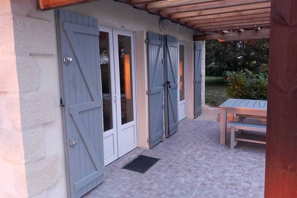 Maison de vacances rurale accueillante pour les familles avec piscine privée et vignoble limitrophe. in Saint-Astier, Région de Marmande