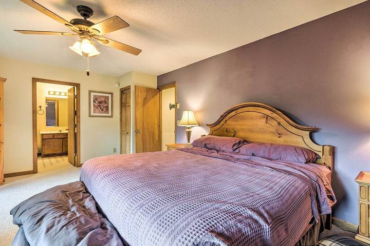 Log cabin for 8 people, with terrace, with pets in Beech Mountain