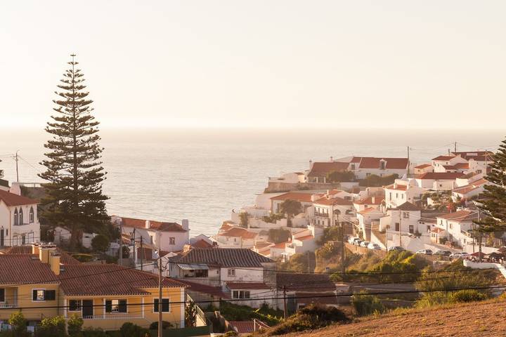 Casa de férias para 20 pessoas, com jardim e terraço em Azenhas do Mar