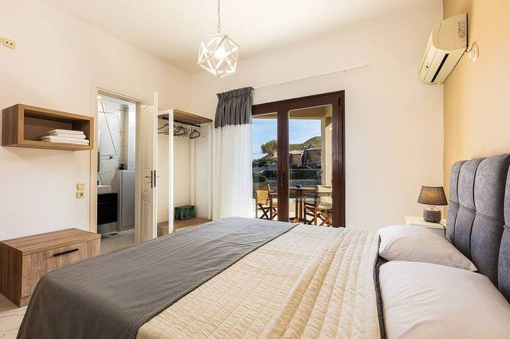 Private Villa mit beheiztem Pool nur 40 m vom Strand entfernt! Toller Meerblick! in Panormos (Rethymno), Rethymno und Umgebung