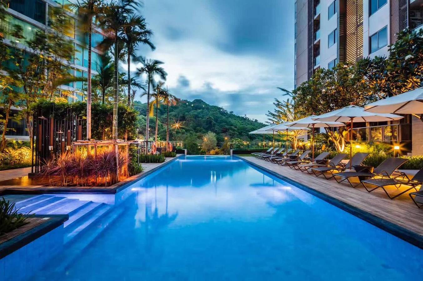 Apartamento entero, Amplio piso alto, la mejor piscina y una ubicación increíble. in Pattaya, Provincia de Chon Buri