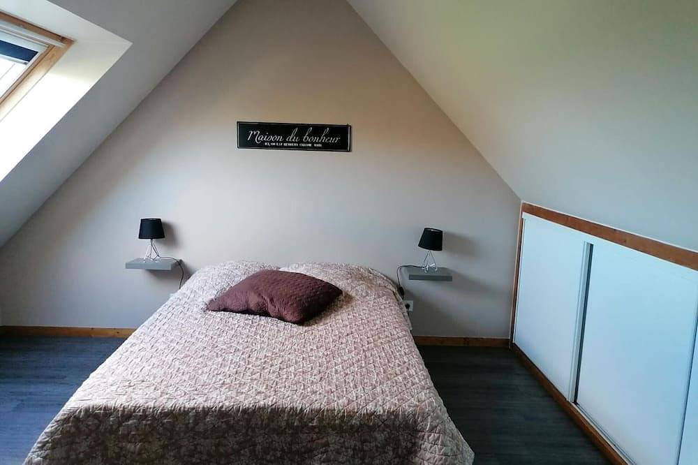 Maison de Charme à Saint-Marcouf avec Jardin Privé in Saint-Marcouf, Région de Cherbourg