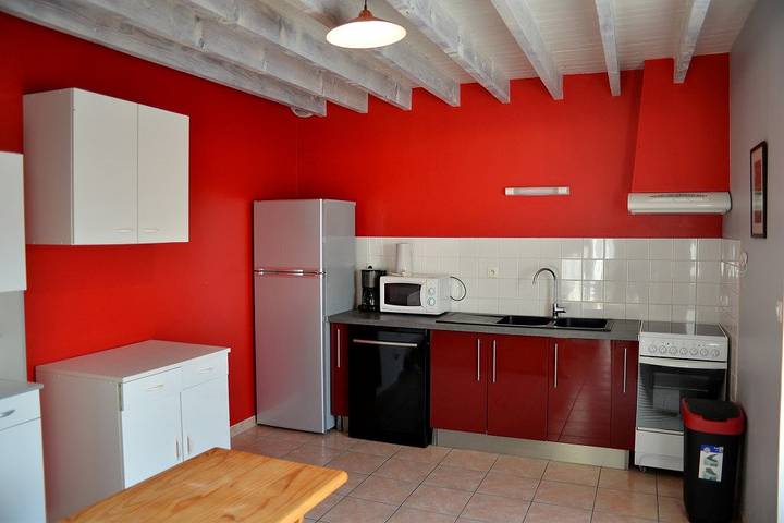 Gîte pour 8 personnes, avec terrasse, animaux acceptés à Foucarville - 2