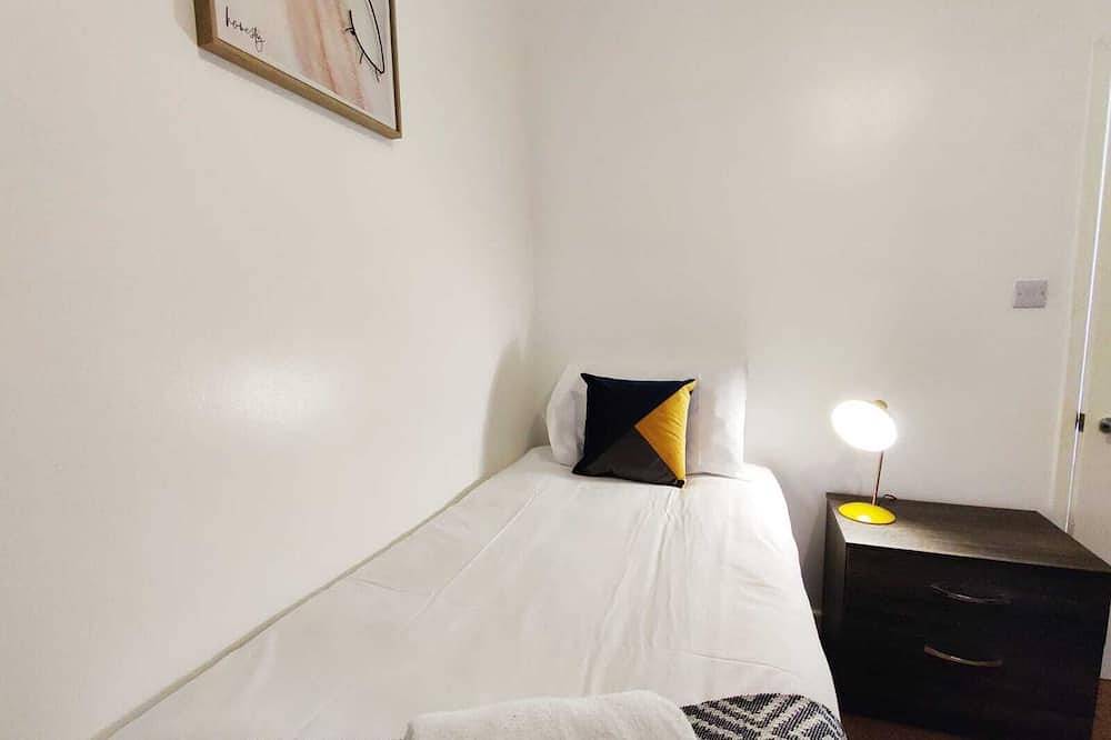 Apartamento entero, Contractor House • Tvs in All Rooms • Parking in Swansea, Región de Swansea