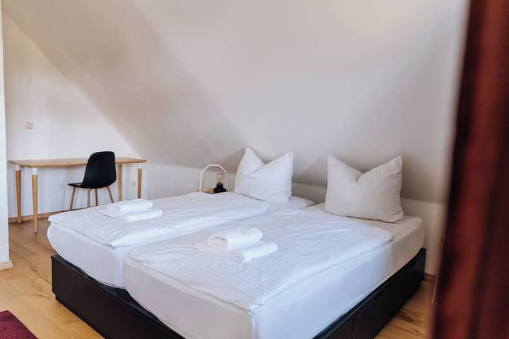 Backhus Vacation Home: Country House with Garden. Ideal for large families in Mellenthin, Usedom