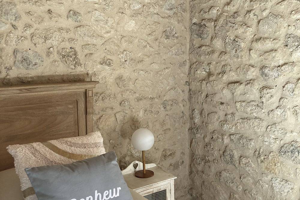 Maison Thisa, le gîte au coeur des vignobles in Villefranche-de-Lonchat, Périgord Pourpre