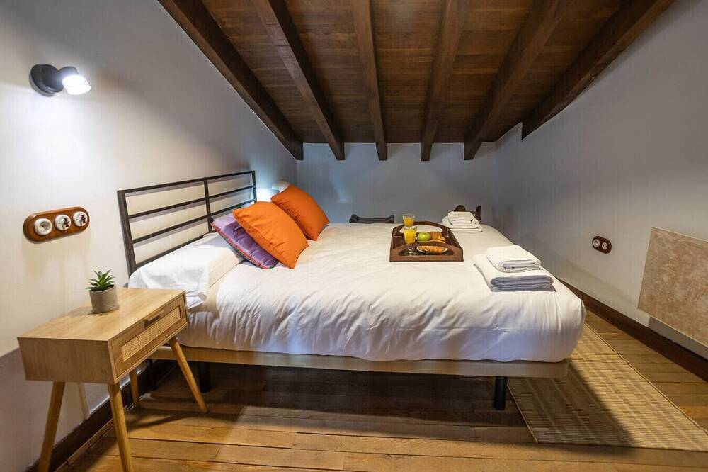 Perfect getaway on the coast with your couple in Aller, Cordillera Cantábrica